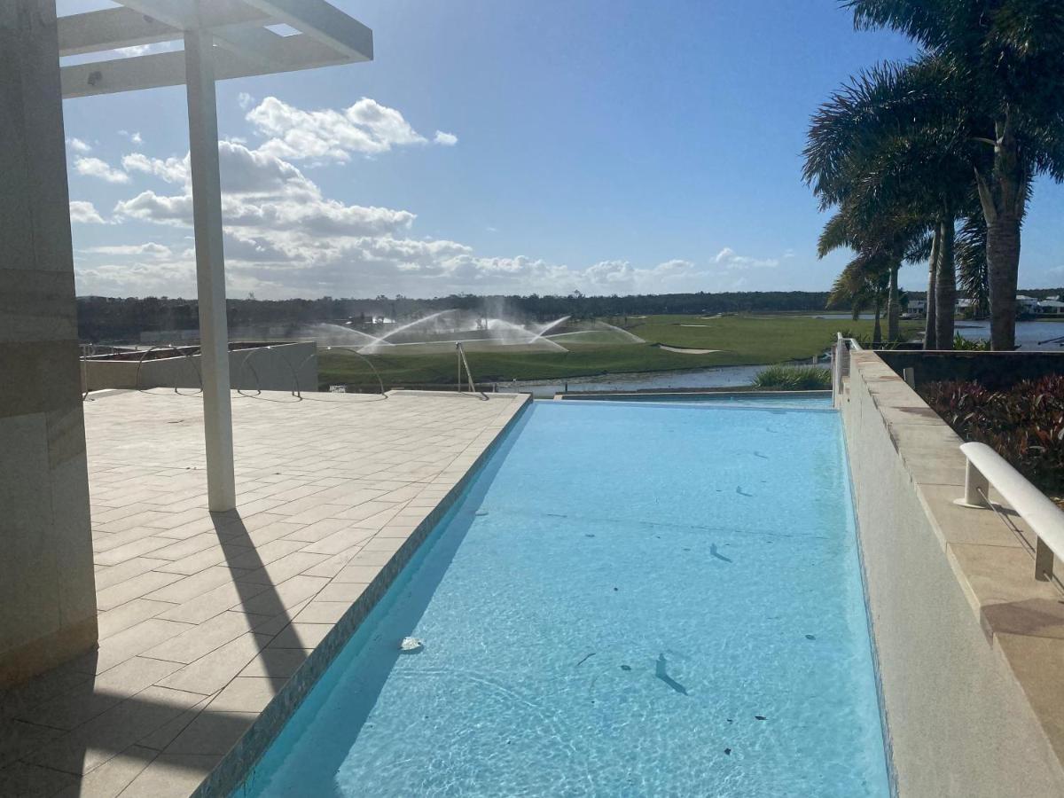 One Bedroom * Pelican Waters