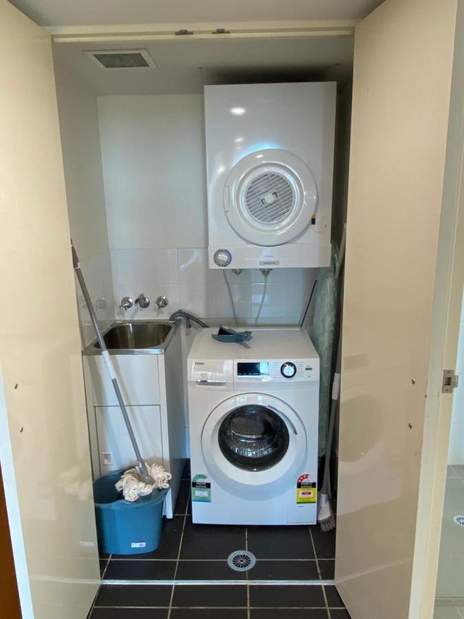 One Bedroom Apartment *