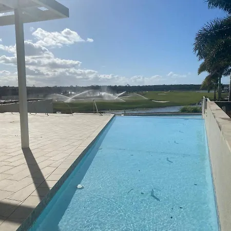 Pelican Waters Resort One Bedroom Apartment Exterior photo