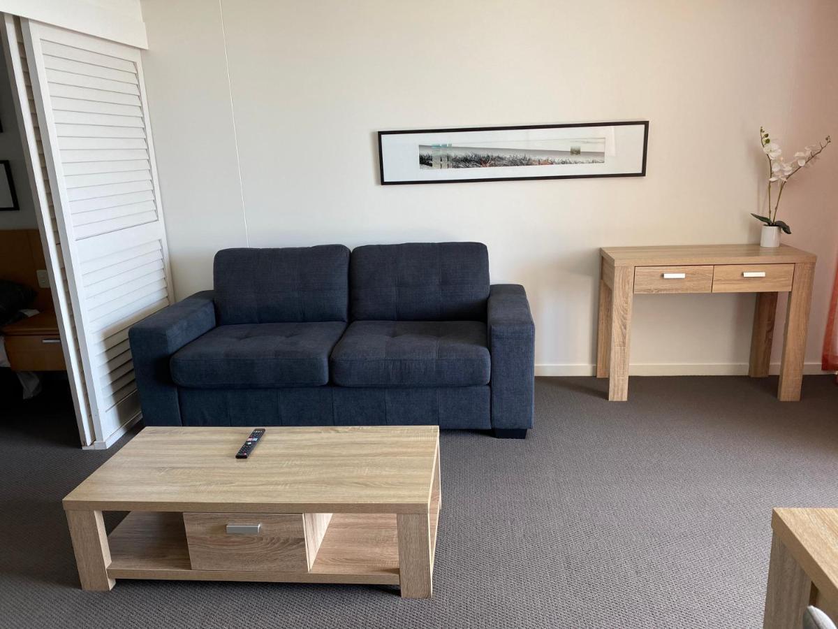 Apartment One Bedroom *